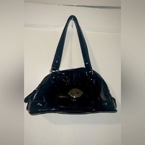 BEAUTIFUL FAUX LEATHER BLACK HANDBAG